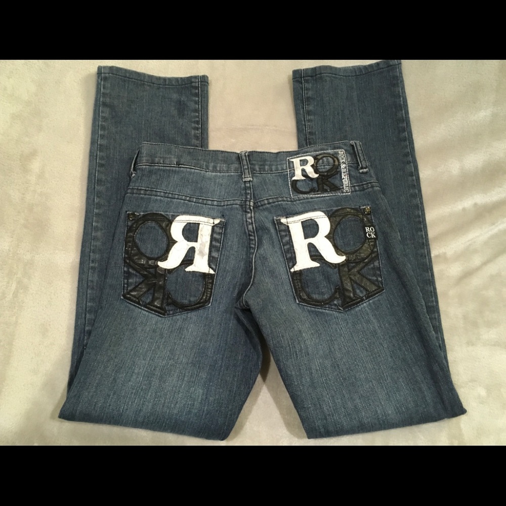 ROCK & REPUBLIC "Heidis" Straight Leg Jean S26